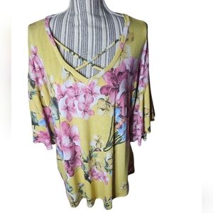 143 Story women's yellow, pink,blue floral flutter sleeves V-neck top size L